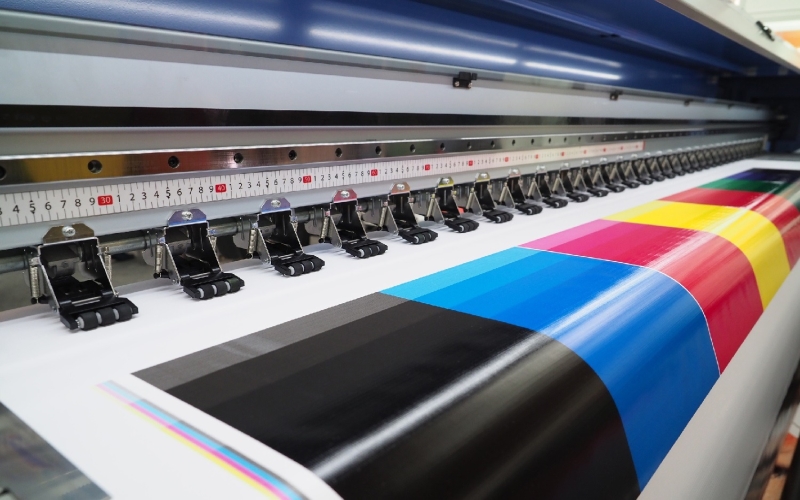 The Strategic Advantage of Large Format Printing in Outdoor Advertising